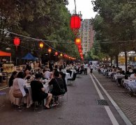 武汉夜生活经济加速城市商业复苏